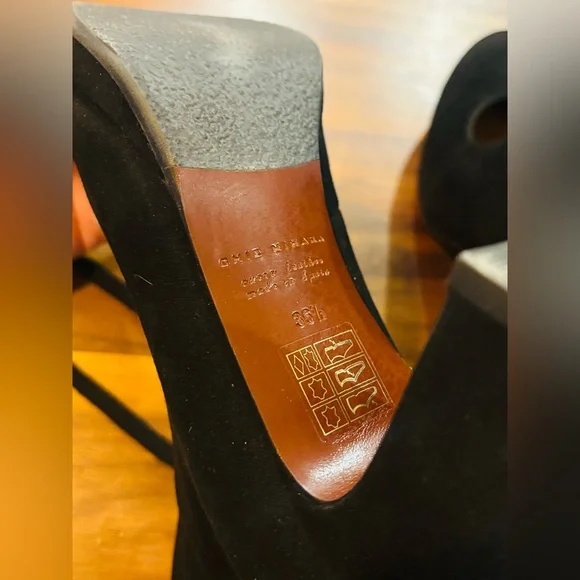 SOLD-NWT Chie Mihara Black Suede Lace-Up Cutout Heeled Booties – EU 36.5 - Picture 5 of 9